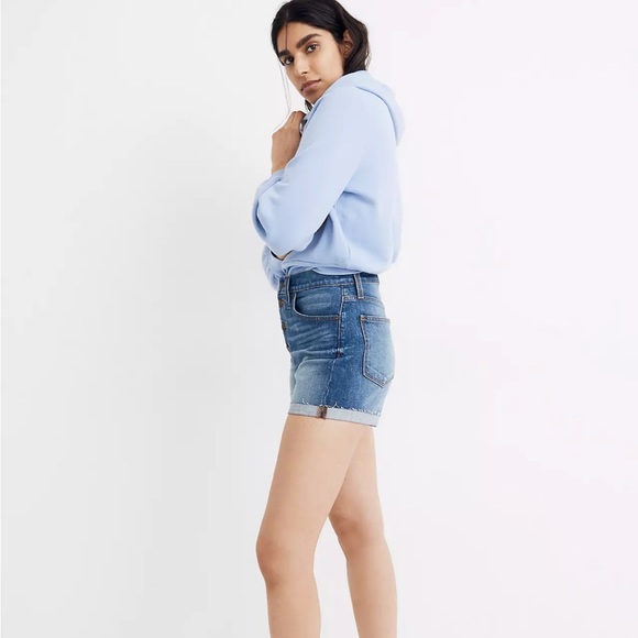 Madewell High-Rise Denim Shorts in Burke Wash: Button-Front Edition - Picture 10 of 11